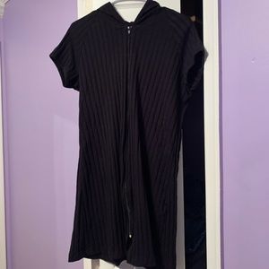 Hooded short sleeve dress
